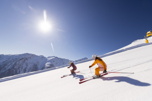 ALL-IN Card White, Jugend